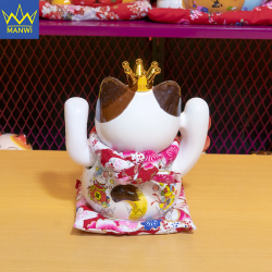 Mèo Thần Tài Vẫy Tay Tài Lộc Đế Vương